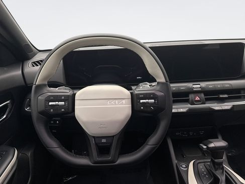 Used 2025 Kia K4 GT-Line image 12