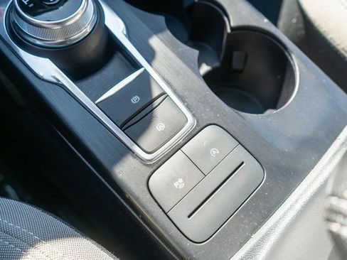 Used 2022 Ford Escape SE w/ Cold Weather Package AWD/4WD image 27