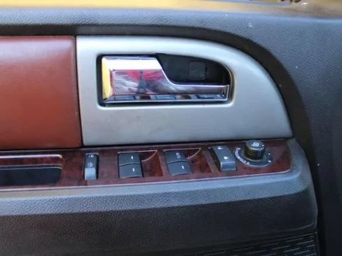 Used 2012 Ford Expedition EL King Ranch RWD image 8