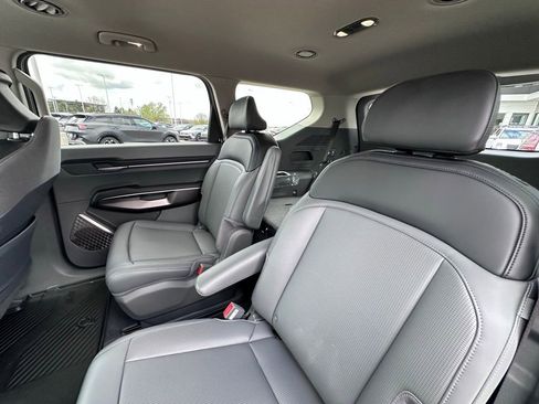 New 2026 Kia EV9 Light image 25
