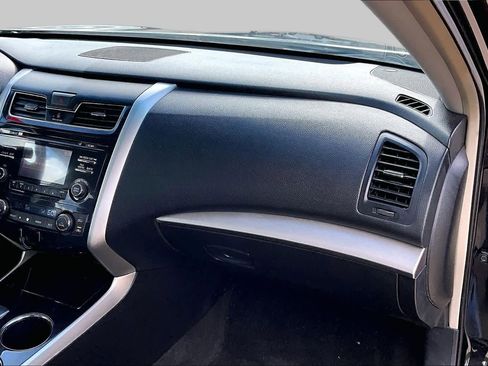 Used 2013 Nissan Altima 2.5 SV FWD image 19