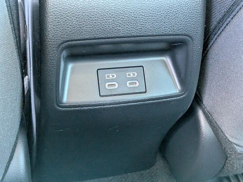 Used 2024 Toyota Corolla LE FWD image 14