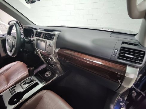 Used 2018 Toyota 4Runner Limited AWD/4WD image 12