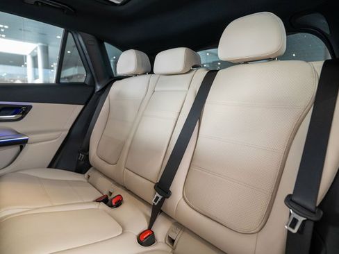 New 2026 Mercedes-Benz GLC 300 4MATIC image 31