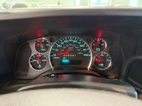 Used 2019 Chevrolet Express 2500 w/ Driver Convenience Package image 20