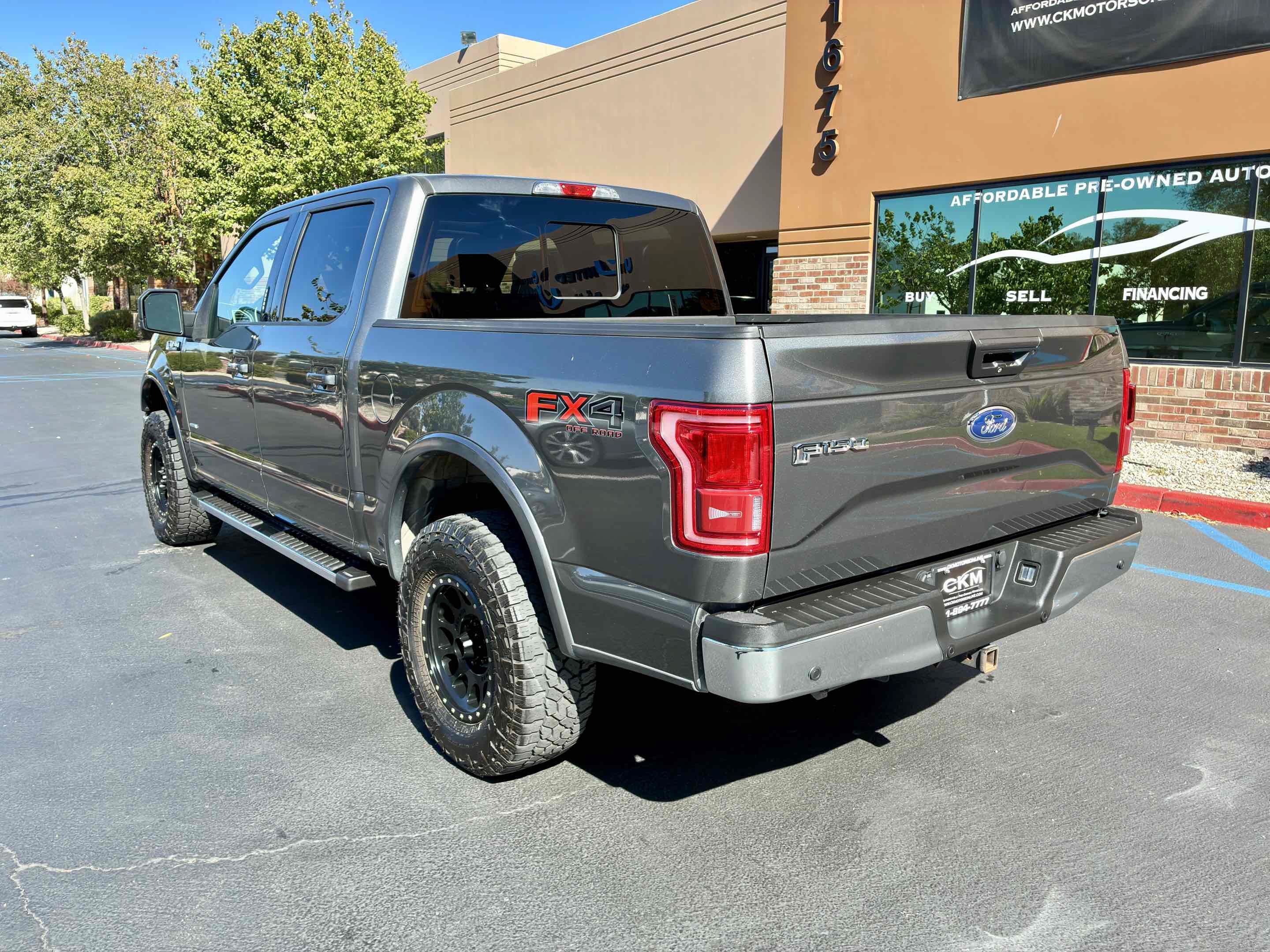 Used 2016 Ford F150 Lariat w/ Equipment Group 501A Mid AWD/4WD image 10