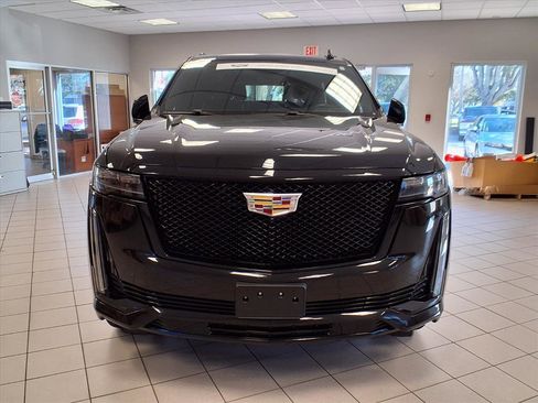 Certified 2023 Cadillac Escalade Sport image 7