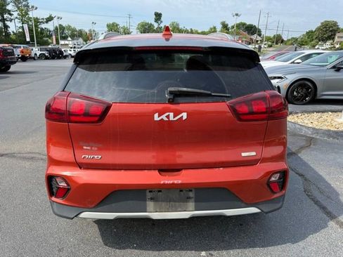 Used 2022 Kia Niro LXS FWD image 5