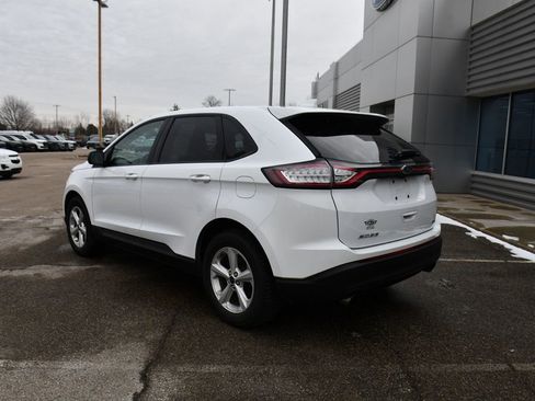 Used 2016 Ford Edge SE image 4