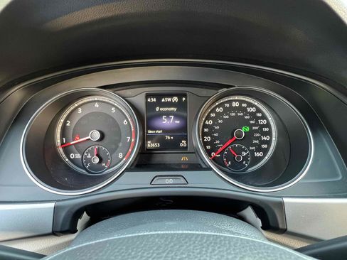 Used 2019 Volkswagen Atlas SE w/ Towing Package image 39