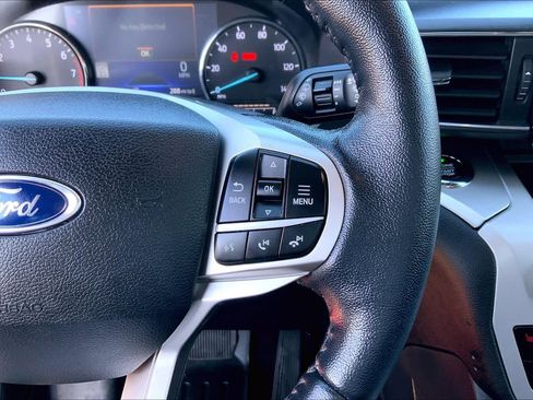 Certified 2021 Ford Explorer XLT w/ Equipment Group 202A image 20