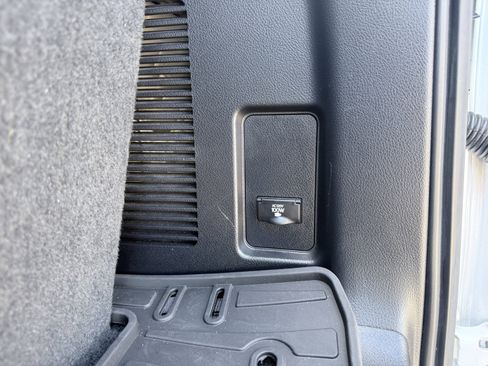 Used 2023 Lexus GX 460 Premium image 22