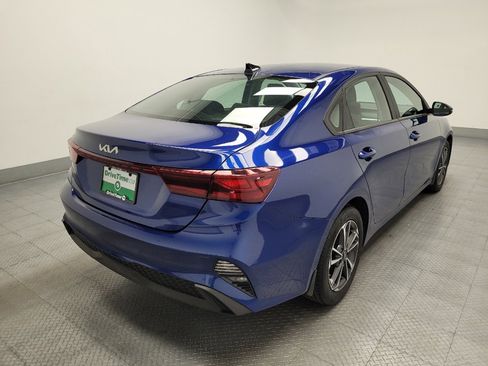 Used 2024 Kia Forte LXS w/ LXS Technology Package FWD image 9
