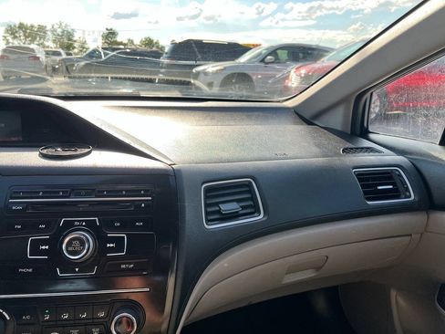 Used 2013 Honda Civic LX image 3