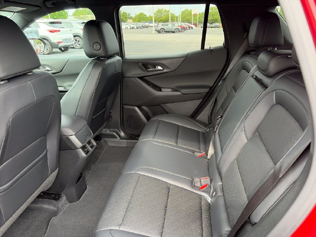 New 2026 Chevrolet Equinox LT AWD/4WD image 14