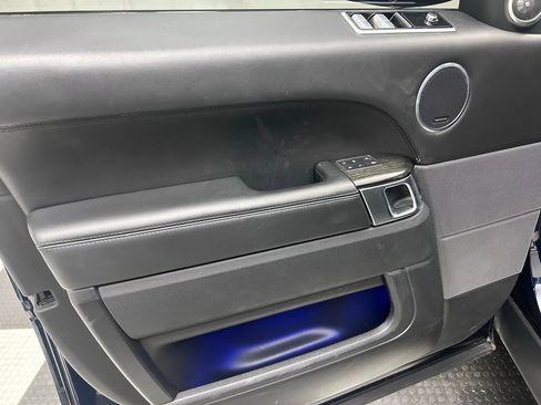 Used 2020 Land Rover Range Rover Sport HSE Dynamic image 10