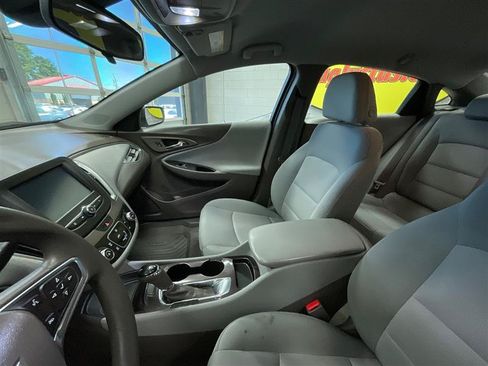 Used 2018 Chevrolet Malibu LS FWD image 11