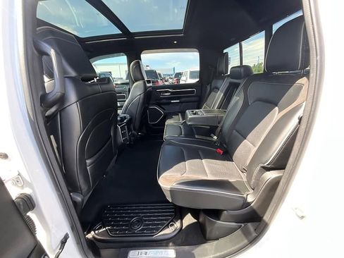 Used 2022 RAM 1500 Laramie AWD/4WD image 30