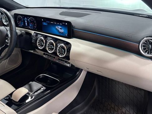 Certified 2023 Mercedes-Benz CLA 250 4MATIC image 17