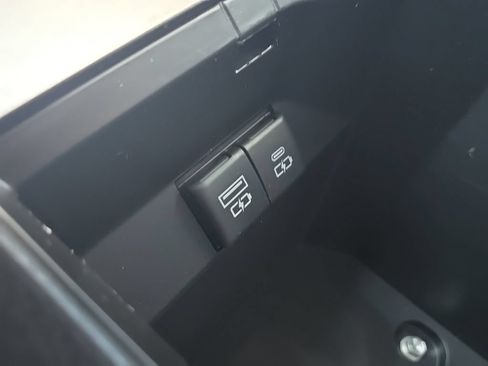 Used 2024 Toyota Camry XSE w/ Navigation Package FWD image 32