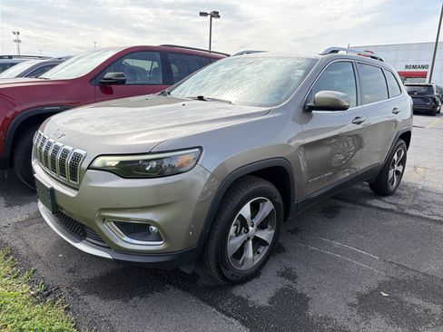 Used 2021 Jeep Cherokee Limited AWD/4WD image 4