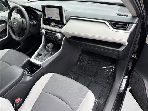 Used 2025 Toyota RAV4 XLE image 26