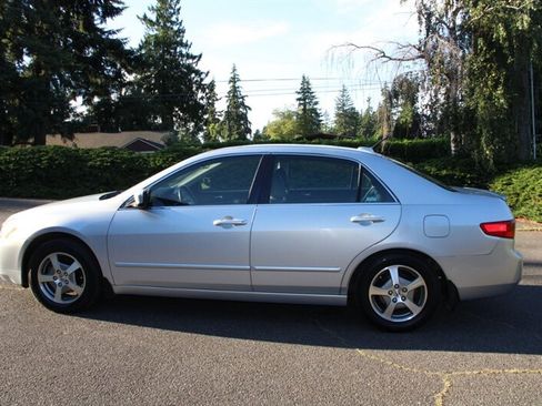 Used 2005 Honda Accord Hybrid Sedan image 11