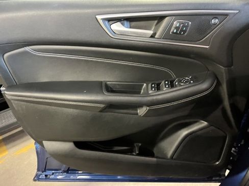 Used 2022 Ford Edge Titanium image 20
