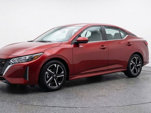 Used 2025 Nissan Sentra SV FWD image 3