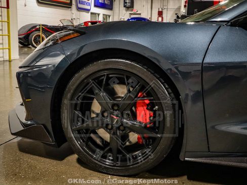 Used 2021 Chevrolet Corvette Stingray Premium Conv w/ Z51 Performance Package RWD image 53