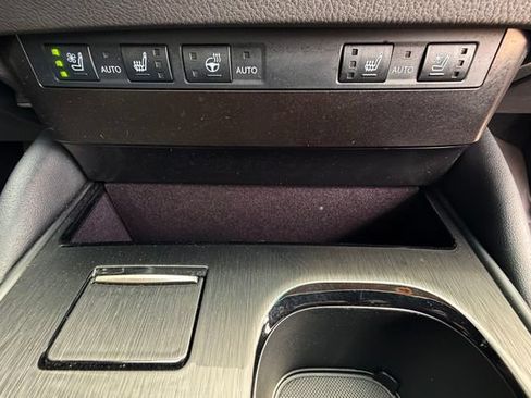 Certified 2024 Lexus ES 350 w/ Premium Package FWD image 27
