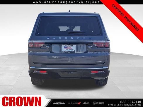 Certified 2024 Jeep Wagoneer L Series III w/ Flexible Seating Group image 6