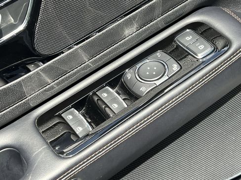 Used 2022 Lincoln Aviator AWD w/ Premium Package image 20