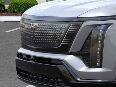 New 2026 Cadillac Vistiq Sport w/ LPO, Floor Liner Package image 14