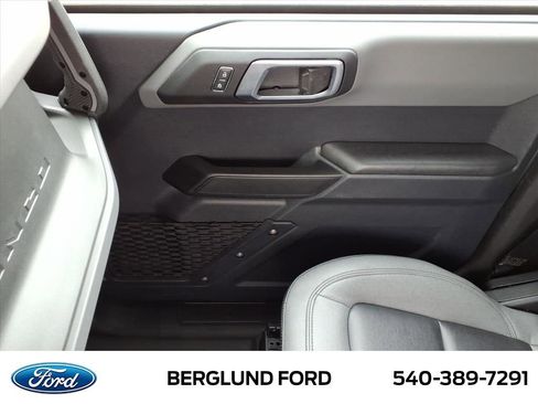 Used 2024 Ford Bronco Big Bend image 30