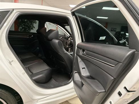 Used 2019 Honda Accord Sport image 36