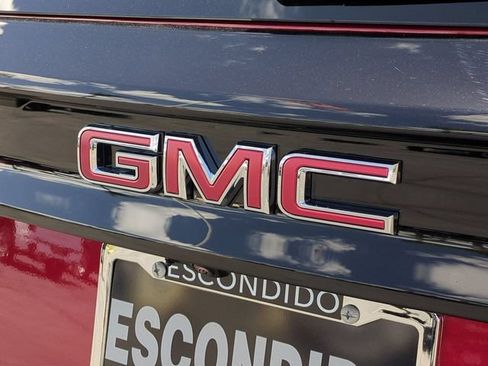 New 2026 GMC Acadia AT4 AWD/4WD image 32