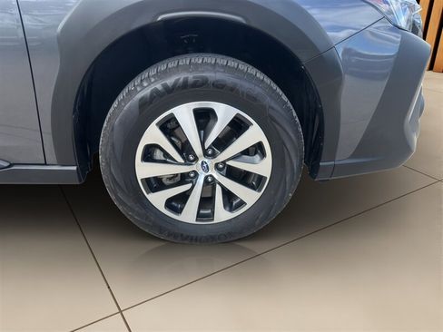 Used 2024 Subaru Outback Premium AWD/4WD image 13