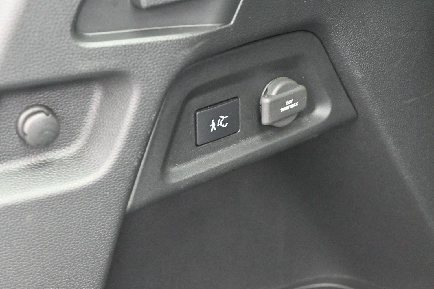 Used 2024 Honda Pilot Touring image 10