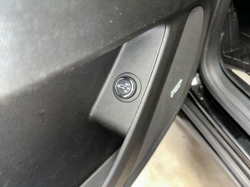 Certified 2022 Chevrolet Traverse RS w/ LPO, Floor Liner Package image 6