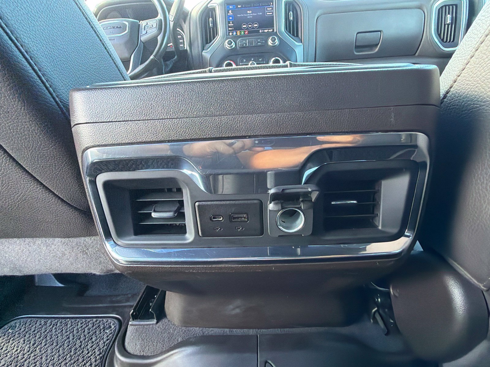 Used 2022 GMC Sierra 3500 Denali AWD/4WD image 24