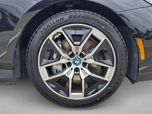 Used 2024 BMW i5 eDrive40i RWD image 24