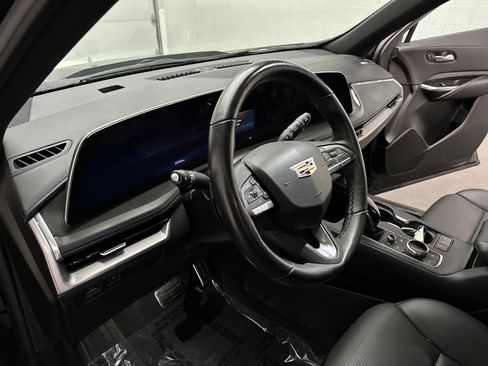 Used 2024 Cadillac XT4 Sport image 18
