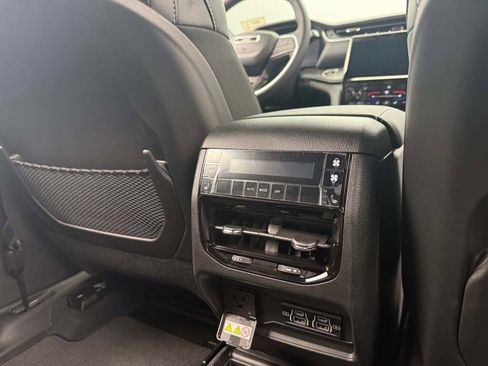 New 2025 Jeep Grand Cherokee L Limited image 26