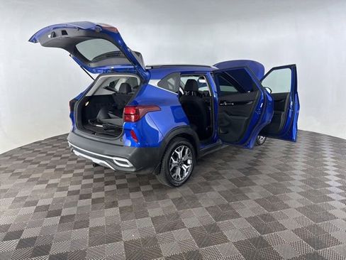 Certified 2022 Kia Seltos EX AWD/4WD image 13