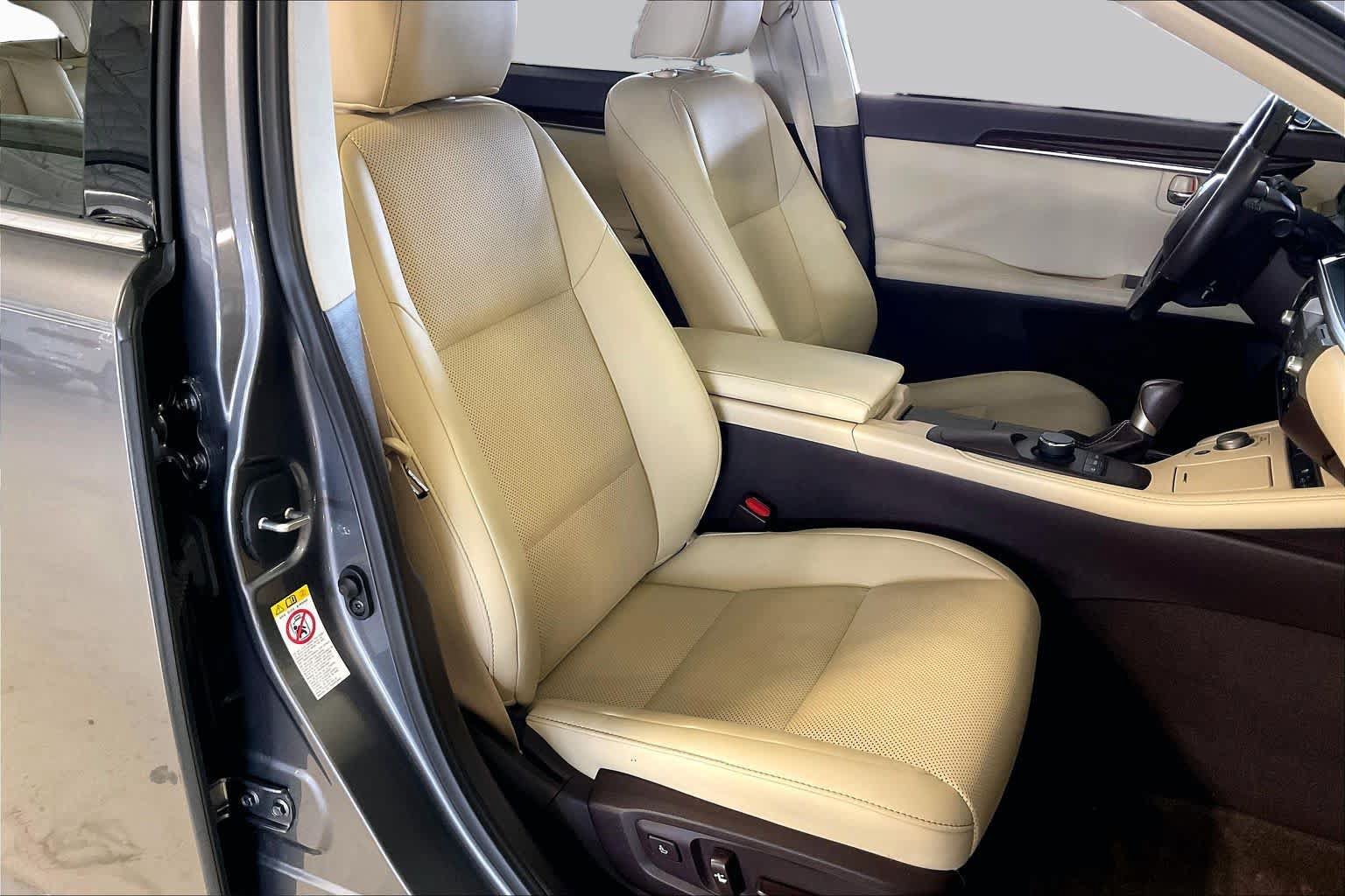 Used 2017 Lexus ES 350 w/ Premium Package FWD image 8