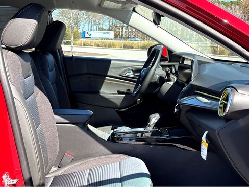 New 2026 Chevrolet Trax LT w/ Driver Confidence Package FWD image 11