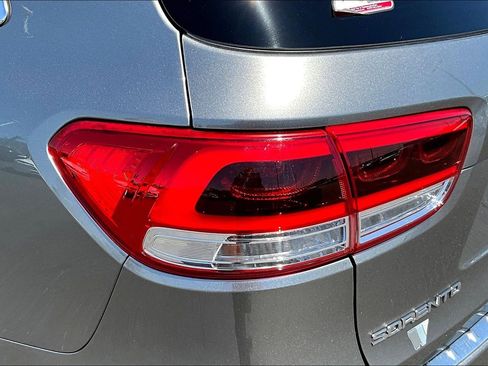 Used 2018 Kia Sorento SX AWD/4WD image 23
