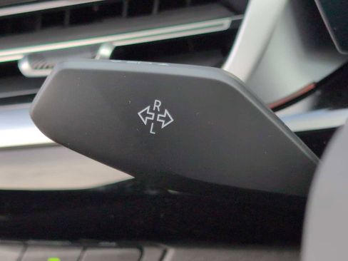 New 2026 BMW X2 xDrive28i w/ Convenience Package image 25