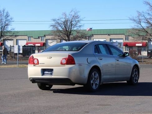 Used 2010 Chevrolet Malibu LT image 5